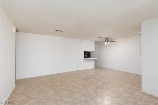 Photo #6: 2660121 Listing 