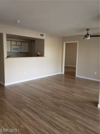 Photo #6: 2660153 Listing 