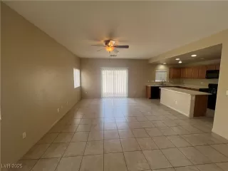 Photo #4: 2660159 Listing 