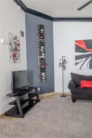 Photo #6: 2660164 Listing