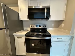 Photo #5: 2660176 Listing 