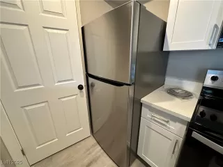 Photo #6: 2660176 Listing 