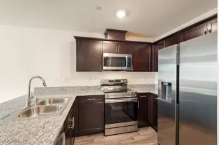 Photo #3: 2660183 Listing 