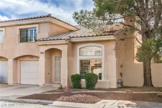 Photo #2: 2660203 Listing