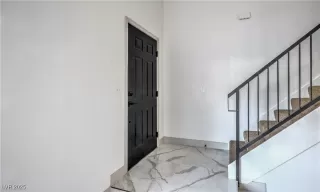 Photo #3: 2660203 Listing