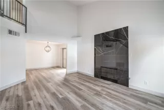 Photo #4: 2660203 Listing