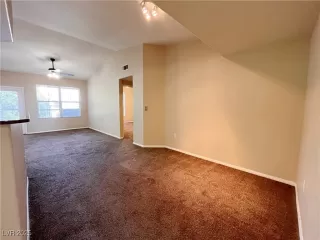 Photo #4: 2660221 Listing 