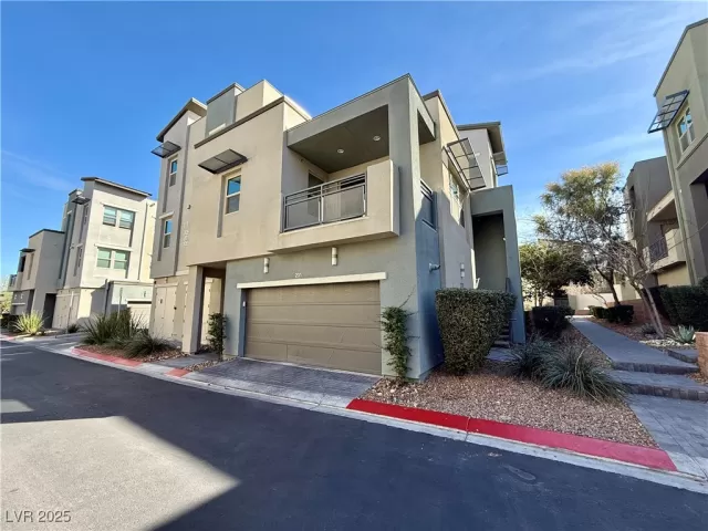 MLS: 2660233 Condo For Sale
