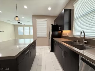 Photo #2: 2660233 Listing 