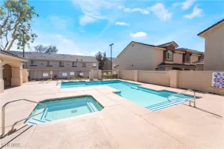 Photo #4: 2660237 Listing 