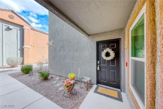 Photo #2: 2660257 Listing