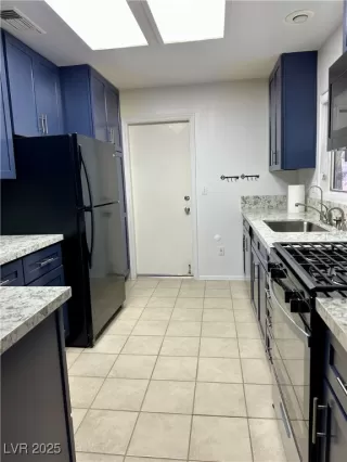 Photo #5: 2660272 Listing 