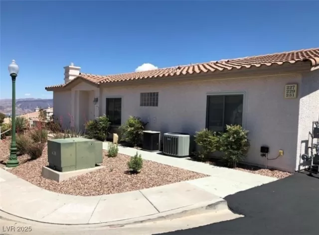MLS: 2660289 Condo For Sale