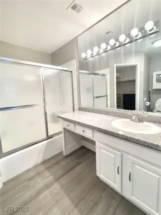 Photo #2: 2660290 Listing