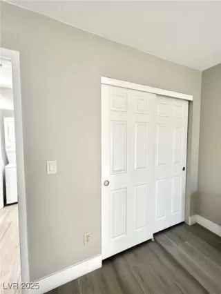 Photo #4: 2660290 Listing