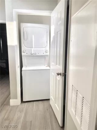 Photo #6: 2660290 Listing