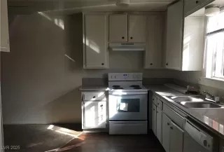 Photo #5: 2660297 Listing 