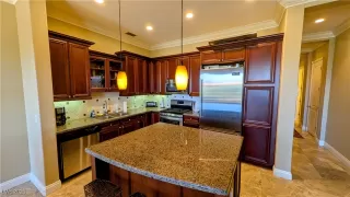 Photo #5: 2660331 Listing 