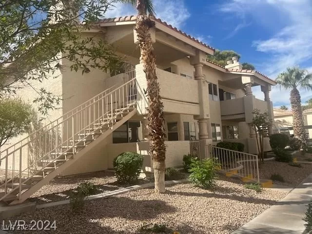 MLS: 2660376 Condo For Sale