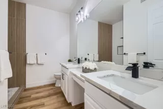 Photo #4: 2660393 Listing