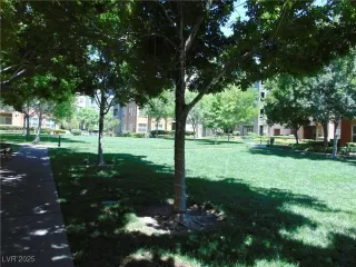 Photo #1: 2660409 Listing 