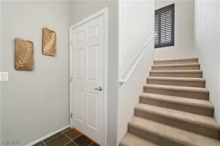 Photo #6: 2660412 Listing