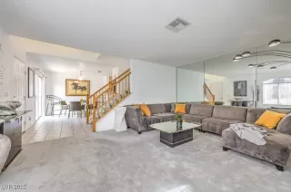 Photo #3: 2660460 Listing 