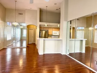 Photo #3: 2660469 Listing 