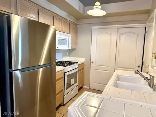 Photo #6: 2660469 Listing 