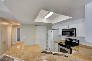 Photo #6: 2660496 Listing 