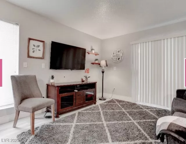MLS: 2660528 Condo For Sale