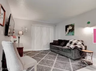Photo #1: 2660528 Listing 