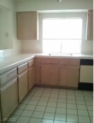 Photo #3: 2660534 Listing 