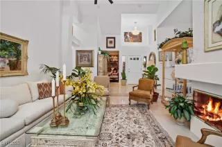 Photo #2: 2660558 Listing