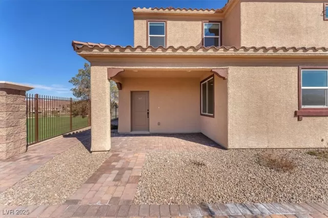 MLS: 2660563 Condo For Sale