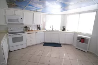 Photo #2: 2660568 Listing
