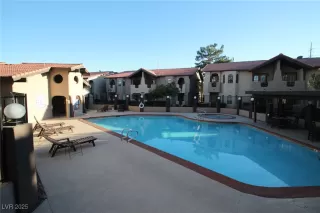 Photo #2: 2660576 Listing 