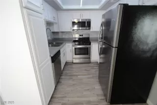 Photo #4: 2660576 Listing 