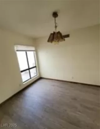 Photo #4: 2660598 Listing 