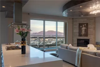 Photo #3: 2660620 Listing 