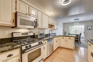 Photo #6: 2660631 Listing 