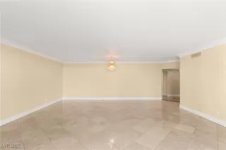 Photo #6: 2660682 Listing