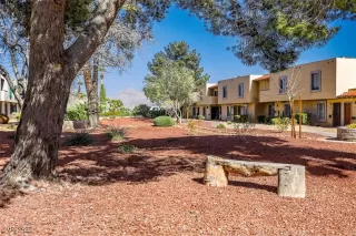 Photo #1: 2660687 Listing