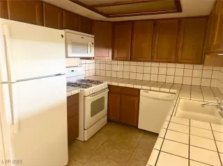 Photo #5: 2660730 Listing 