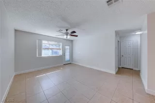 Photo #6: 2660745 Listing