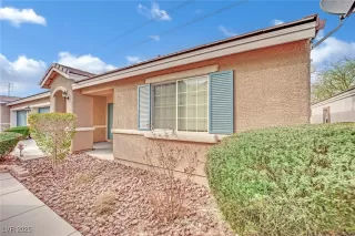 Photo #3: 2660761 Listing