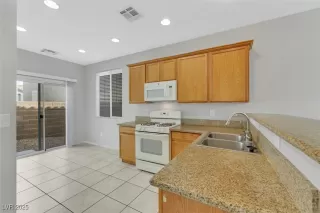 Photo #5: 2660793 Listing 