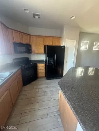 Photo #3: 2660803 Listing 