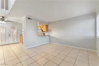 Photo #2: 2660826 Listing 