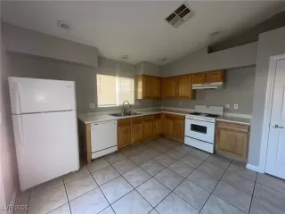 Photo #3: 2660827 Listing 